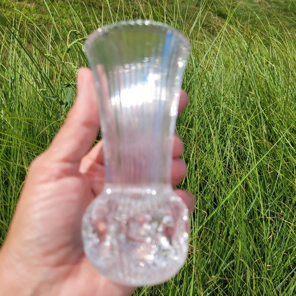 Small Vintage Crystal Bud Vase ~ MCM ~ Thumbprint Base ~ Cut Glass ~ Pretty! - Picture 13 of 14